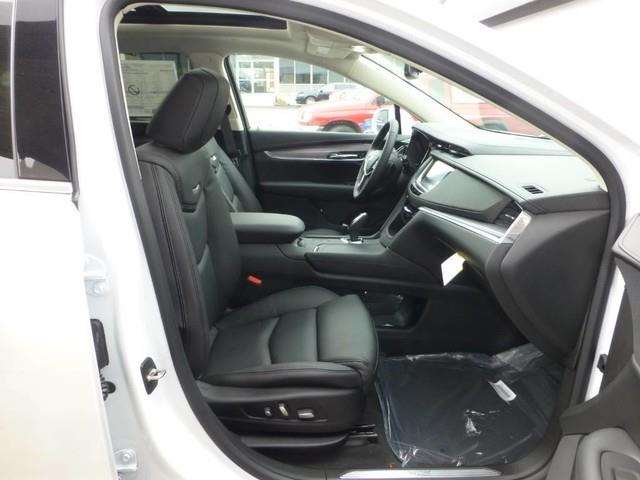 2017 Cadillac XT5 Premium Luxury 4dr SUV